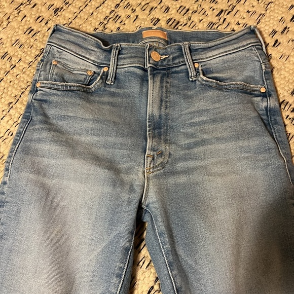 MOTHER The Insider Crop Step Fray - Picture 7 of 7